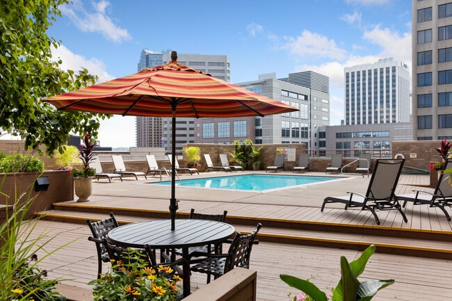 Building Photo - 66 9th St E Unit 2101