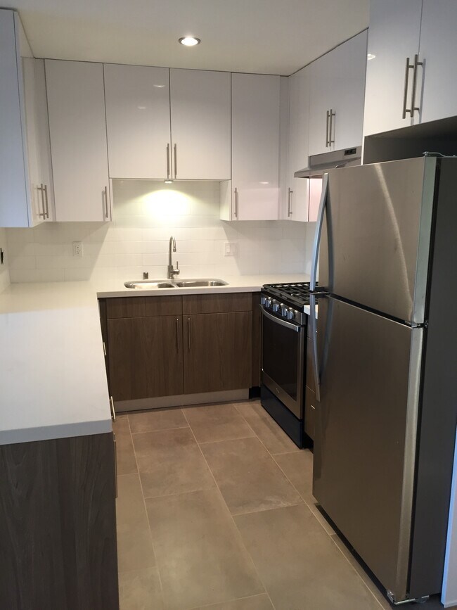 Photo - 4443 Clayton Ave Unit 2