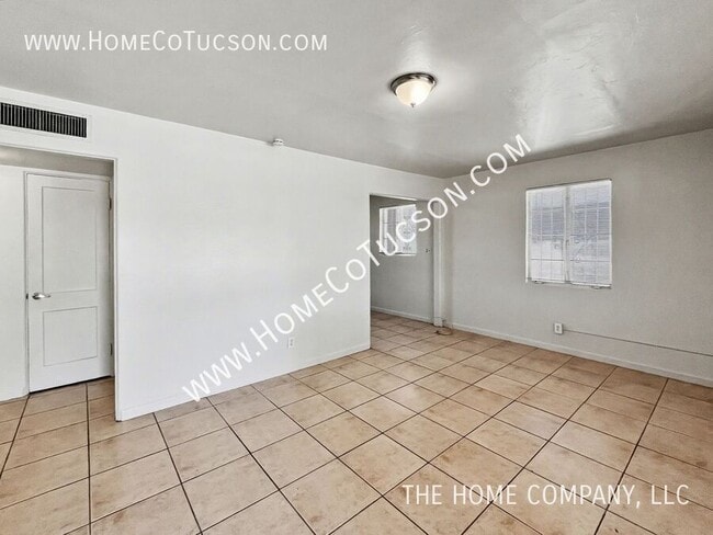 Photo - 2607 E Beverly Dr