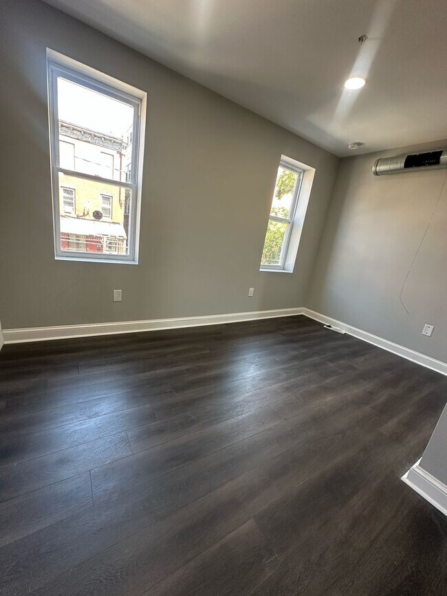 Photo - 1914 Rowan St Unidad 2