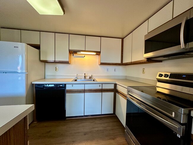 Photo - 85 Brainerd Rd Unit 303