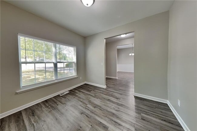 Photo - 351 Jenna Ln