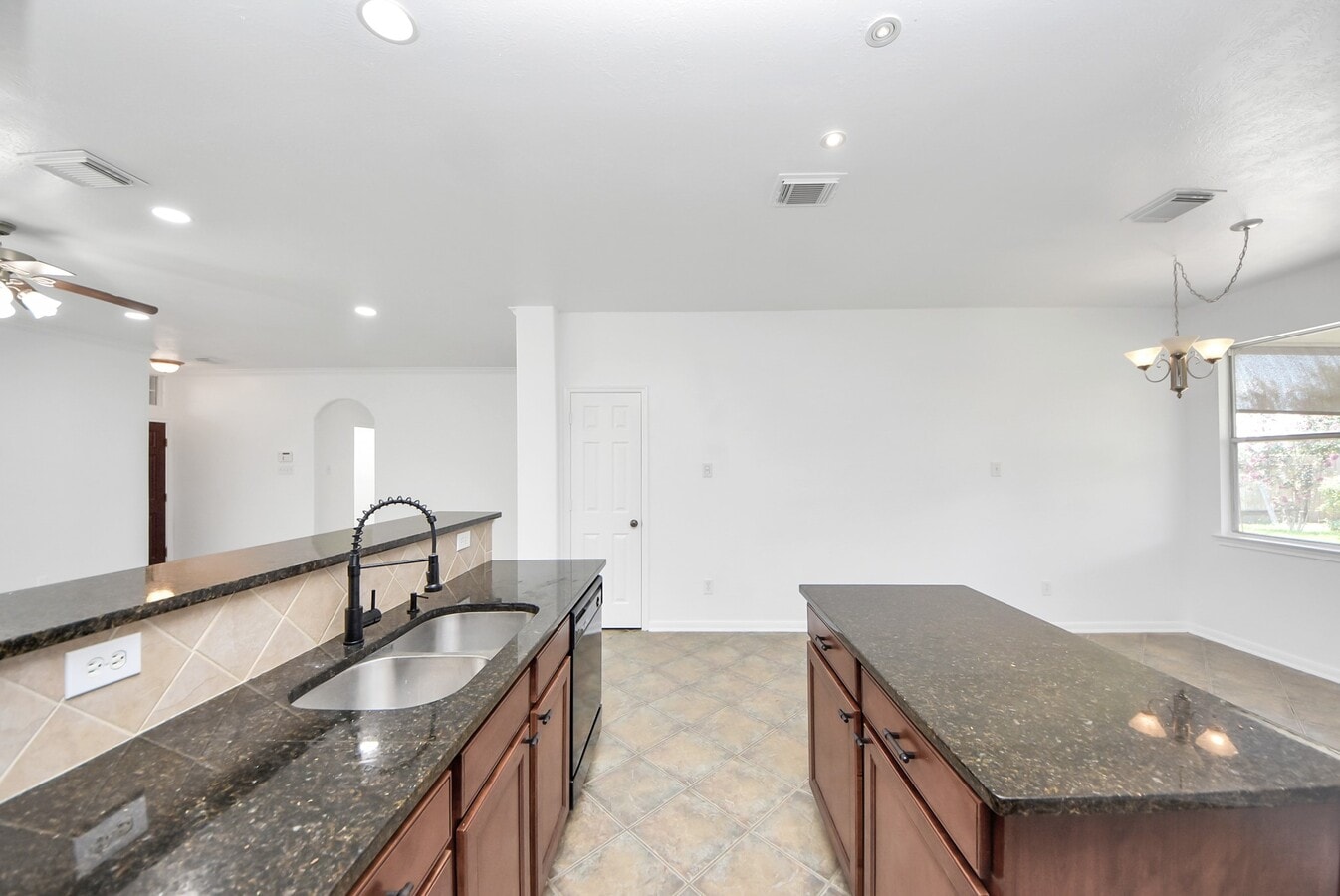 Photo - 7330 Jacobs Well Dr
