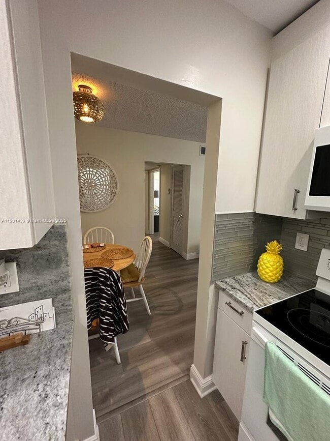 Photo - 6600 NE 22nd Way Unidad 2322