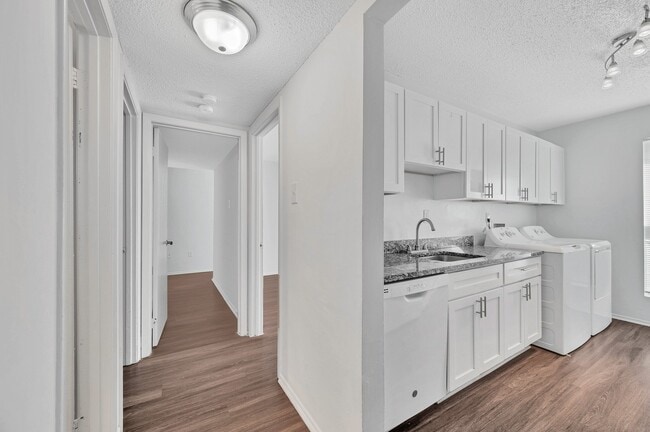 Aston Ridge Apartments