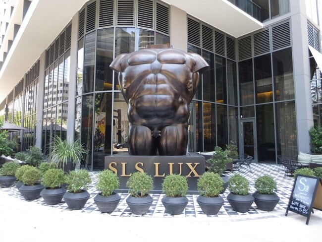 Photo - 805 S Miami Ave