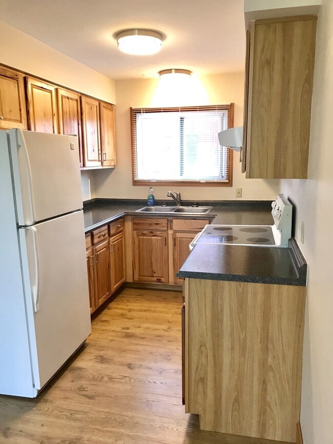 Photo - 4001 S Russell St Unit Apt 1