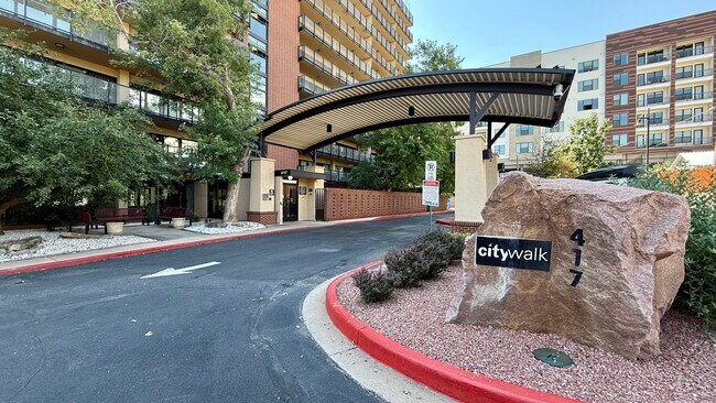 Building Photo - Beautiful Apartment on E Kiowa Unit 402