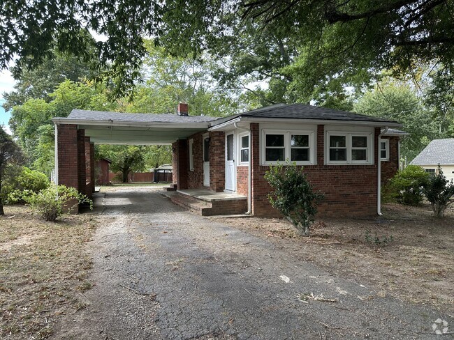 Building Photo - 20 Robinson Ave Rental