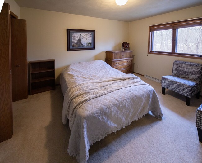 Photo - 11 Hickory Hollow Dr Townhome