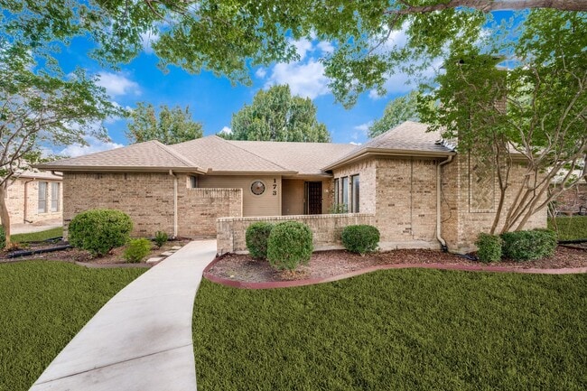 Building Photo - Charming 3-Bed Home in Coppell with Spacious Yard & Great Location