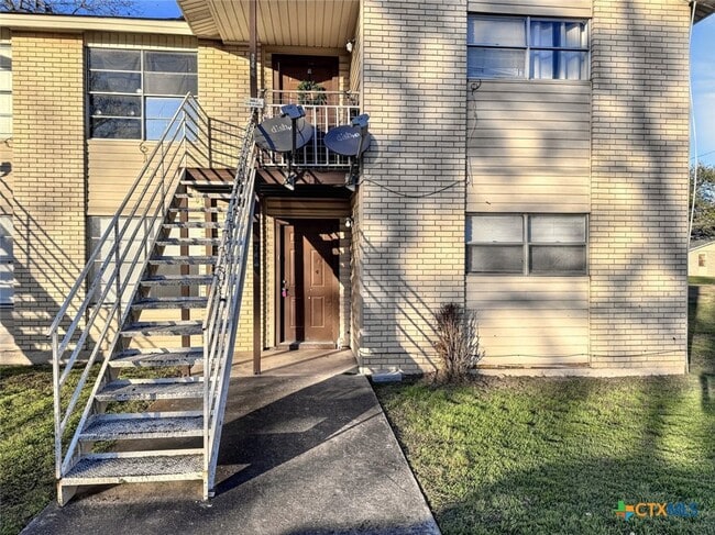 Photo - 742 Martindale Rd