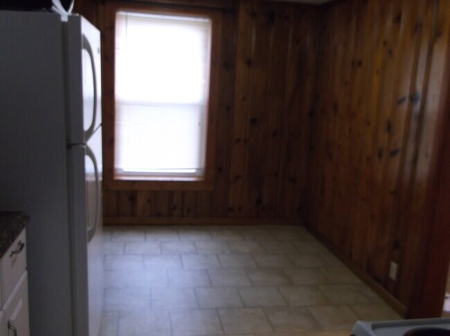 Photo - 98 Campbell Ave Unidad #4