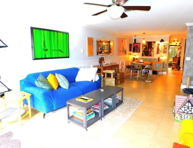 Photo - 797 S Riverside Dr