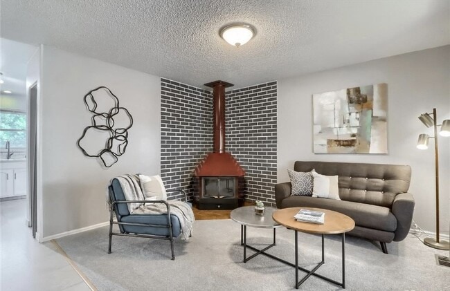Área principal - 8157 W 93rd Way
