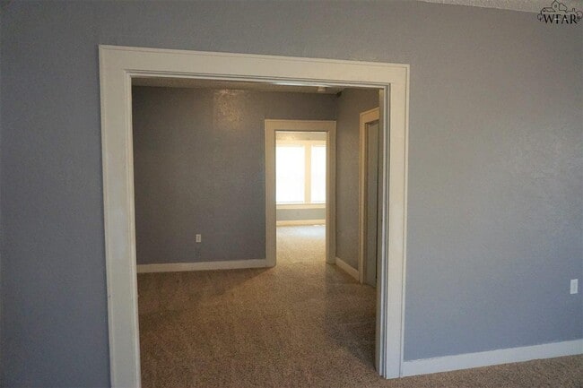 Photo - 2173 Ave J