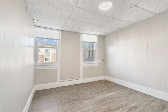 Photo - 2022 1/2 College St - Cedar Falls Unidad 2022 1/2