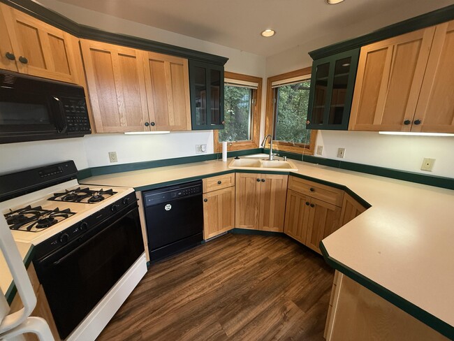 Photo - 125 Cogan Dr