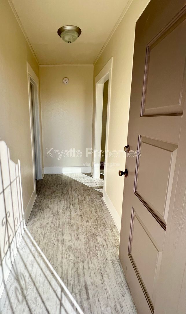 Photo - 526 Wilson Ave