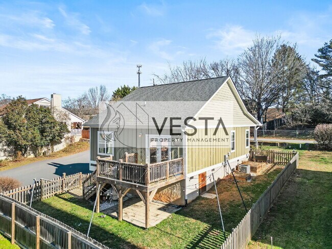 Photo - 4 Lola Lilly Pl