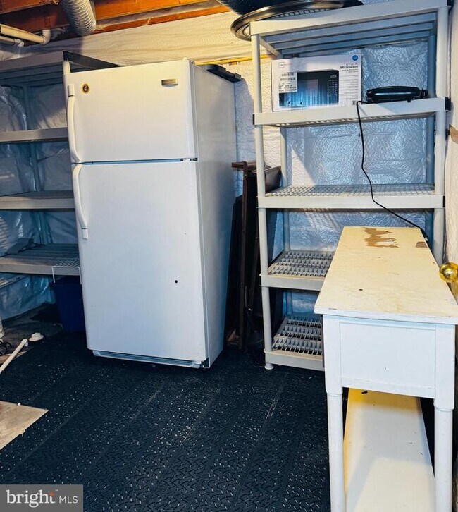 Photo - 869 Stonefield Square NE