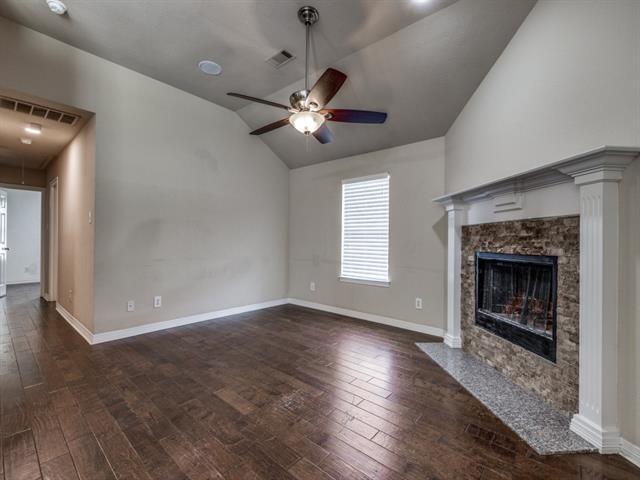 Photo - 416 Scott Ln