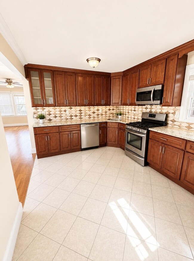 Photo - 123 St Pauls Ave