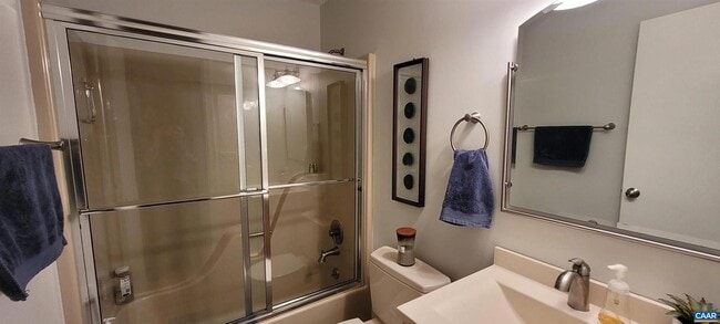 Photo - 102 Slate Pl