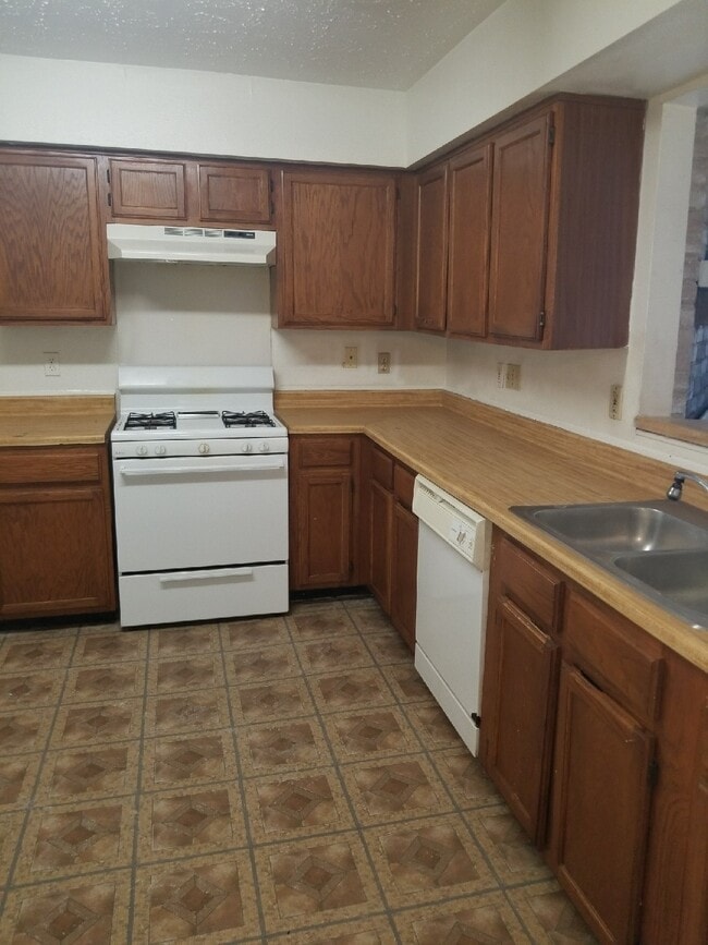 Photo - 7902 Arbor Glen Rd
