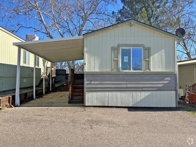 Building Photo - 20480 River Valley Dr Rental