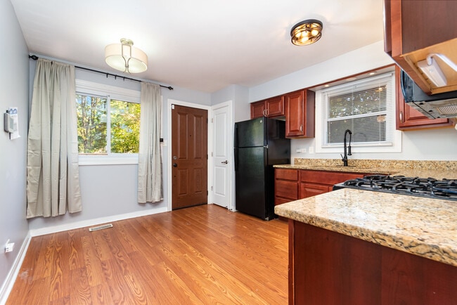 Photo - 544 Garfield Ave