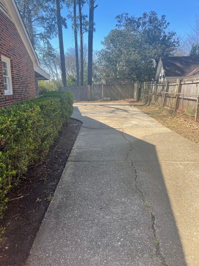 Photo - 1104 Fairfax Ct