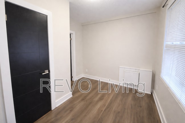 Photo - 292 Welland Ave