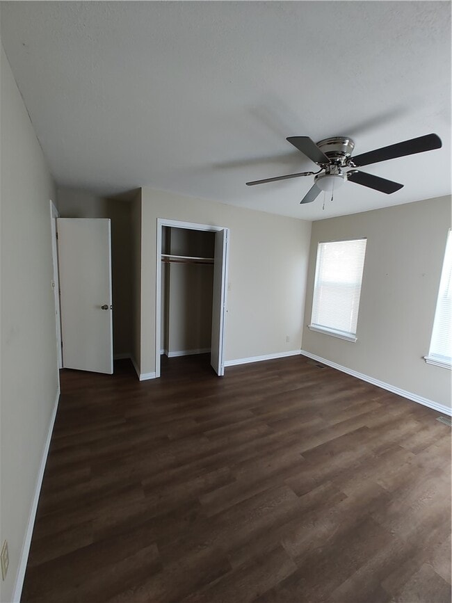 Photo - 2989 Setter St