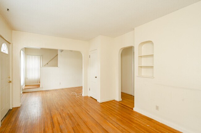 Photo - 1927 Olive St