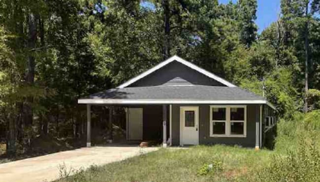 Building Photo - 16570 Moonlight Dr