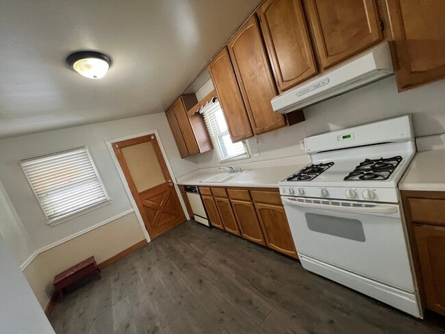 Photo - 1512 E Kiowa St