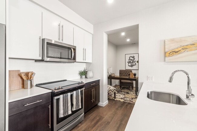 Photo - Mile High Apartments at Sloan's Lake