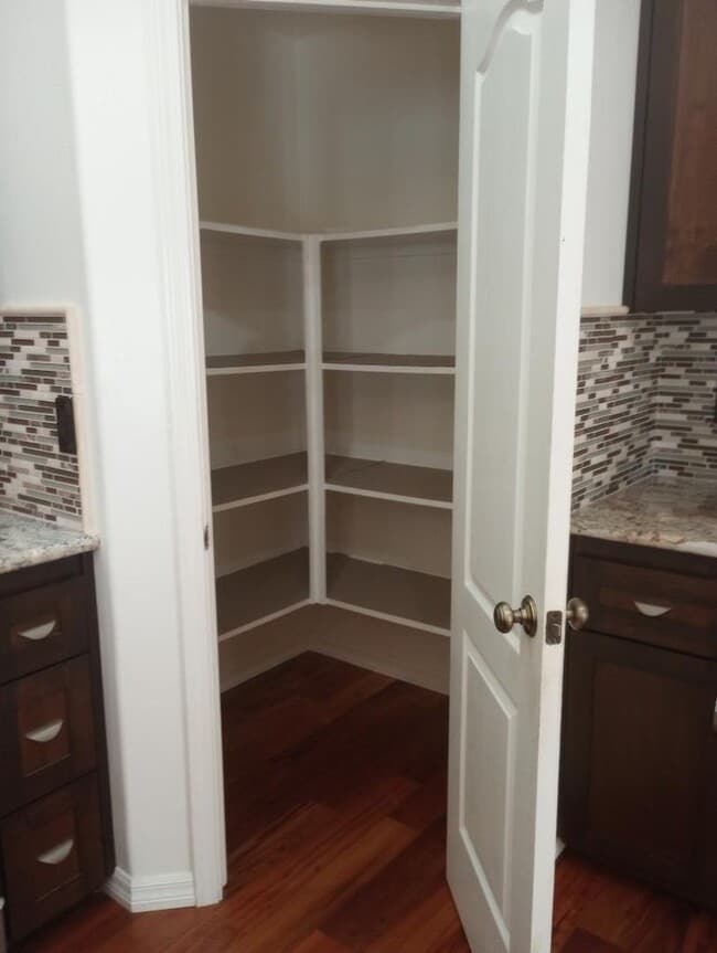 Photo - House - Now accepting applications!