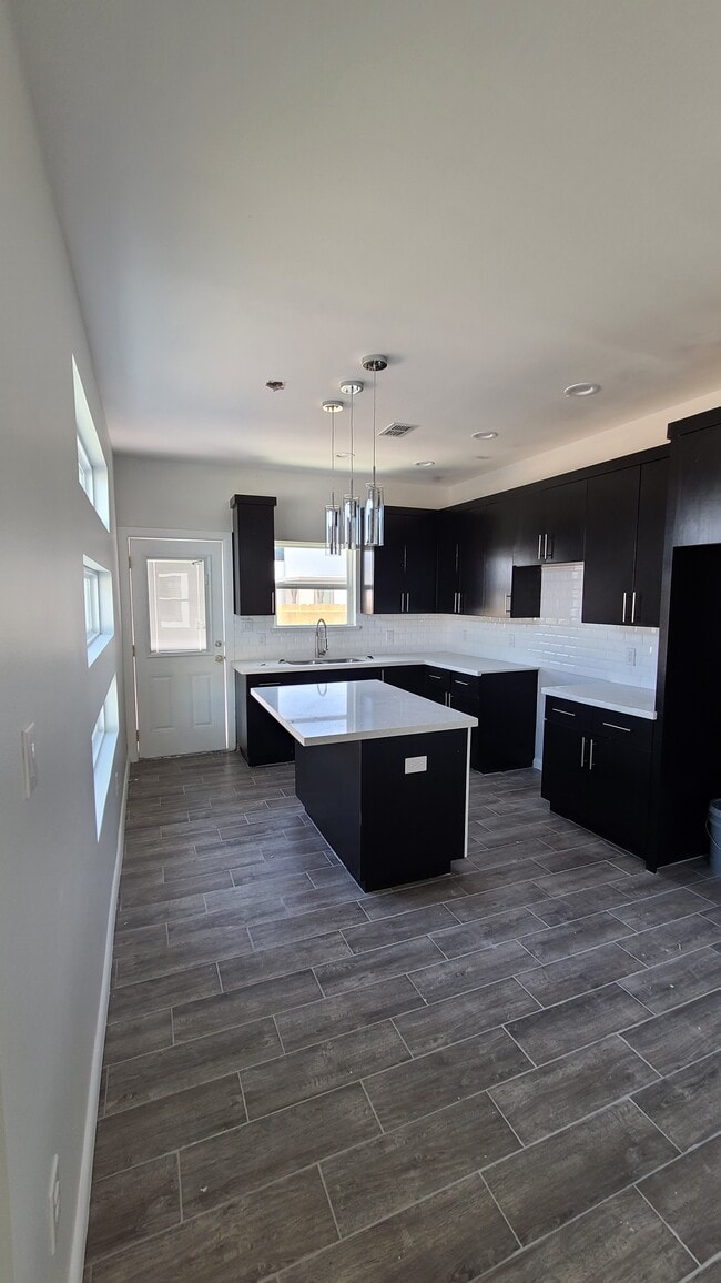 Photo - 803 W Smith Dr Unidad 3