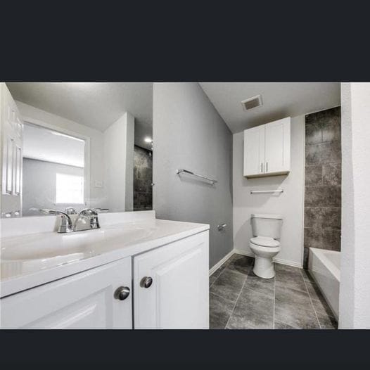 Photo - 5136 Bourquin St