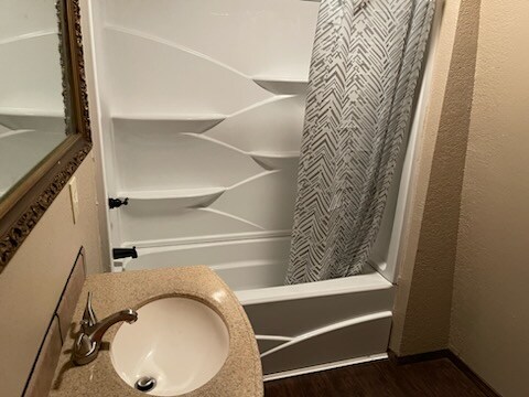 Photo - 902 Cynthia St Unidad 56