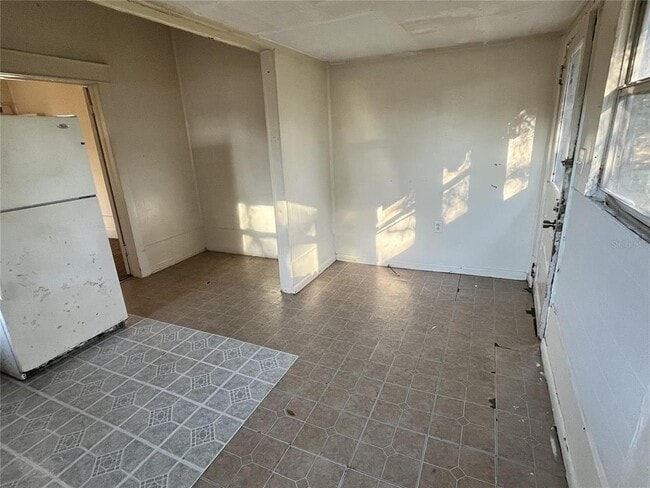 Photo - 1223 E Parker St