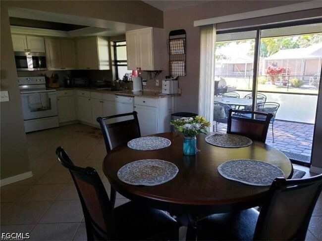 Photo - 3604 SW 6th Pl