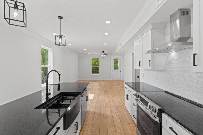 Photo - 45 Laurel Oak Ln