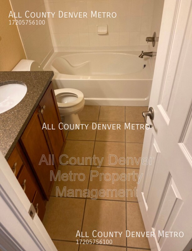 Photo - 5024 Everett St Unit 203