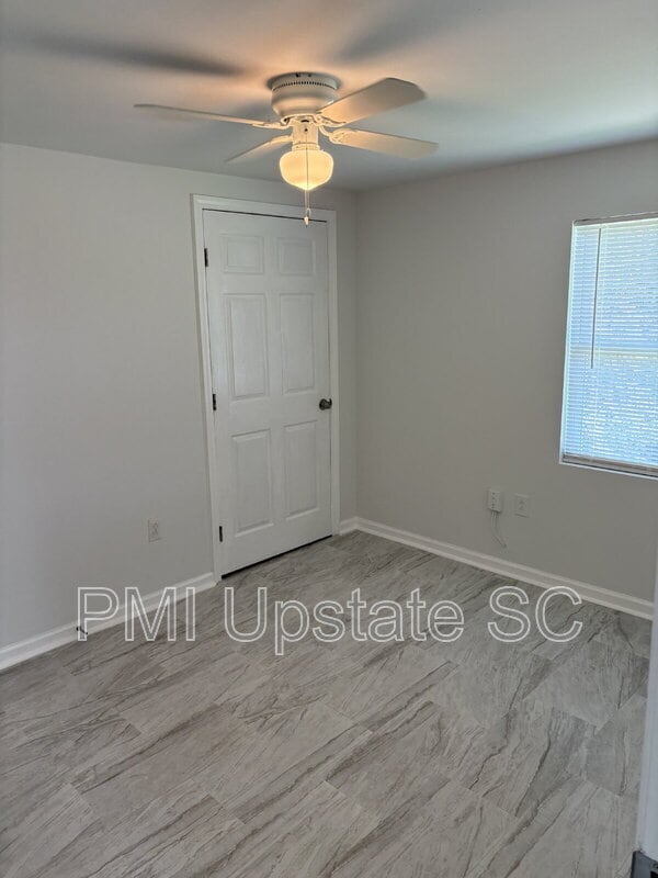 Photo - 201 Chandler Dr Unit Apt 16D