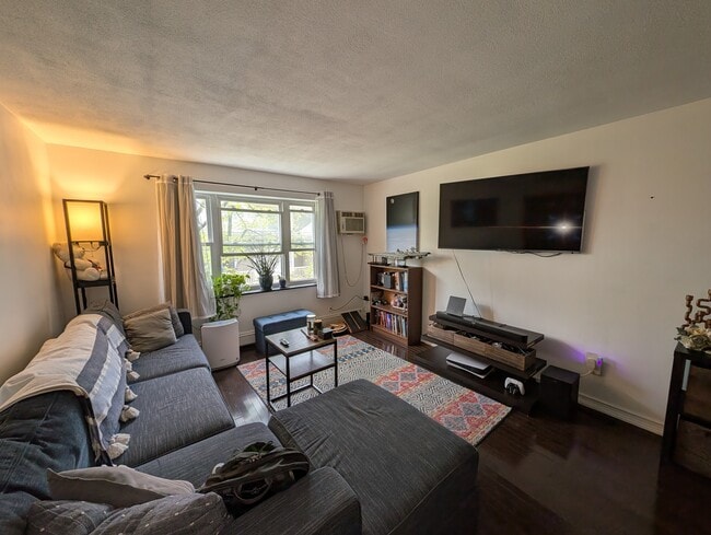 Photo - 100 Summer St Unit 3-4