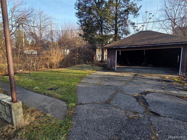 Photo - 5274 Nottingham Rd