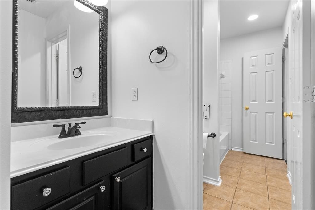Photo - 15323 Redbud Berry Way
